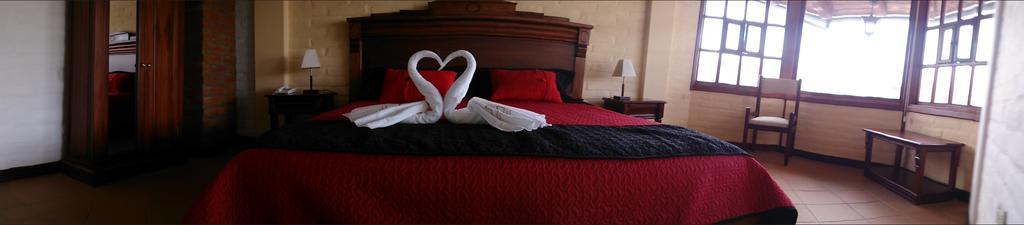 Hosteria El Imperio Real Salcedo Dış mekan fotoğraf